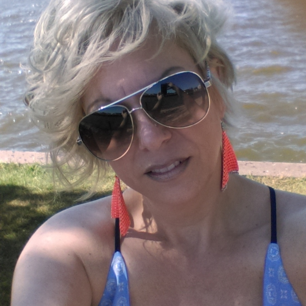Meet your Posher, Tena